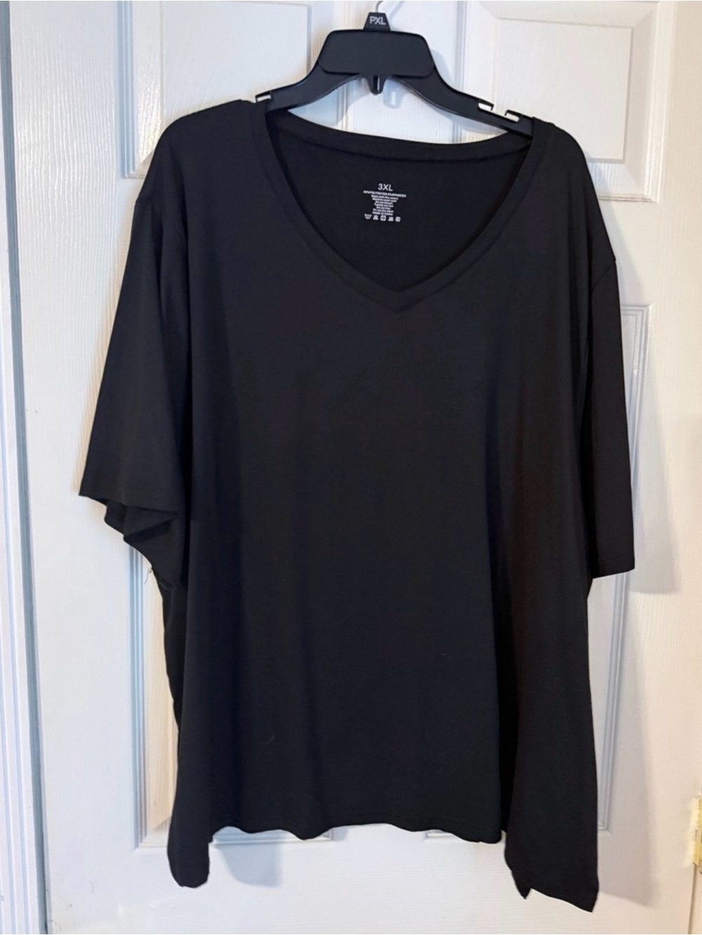 V-Neck Oversized Tee bundle - Picture 10 of 10